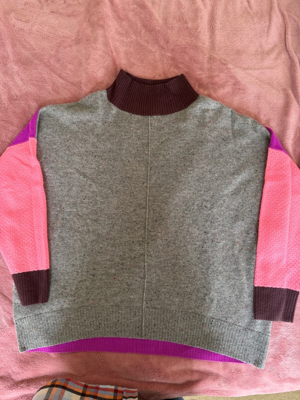 Lisa Todd 100% cashmere Women’s Colorblock Mock neck